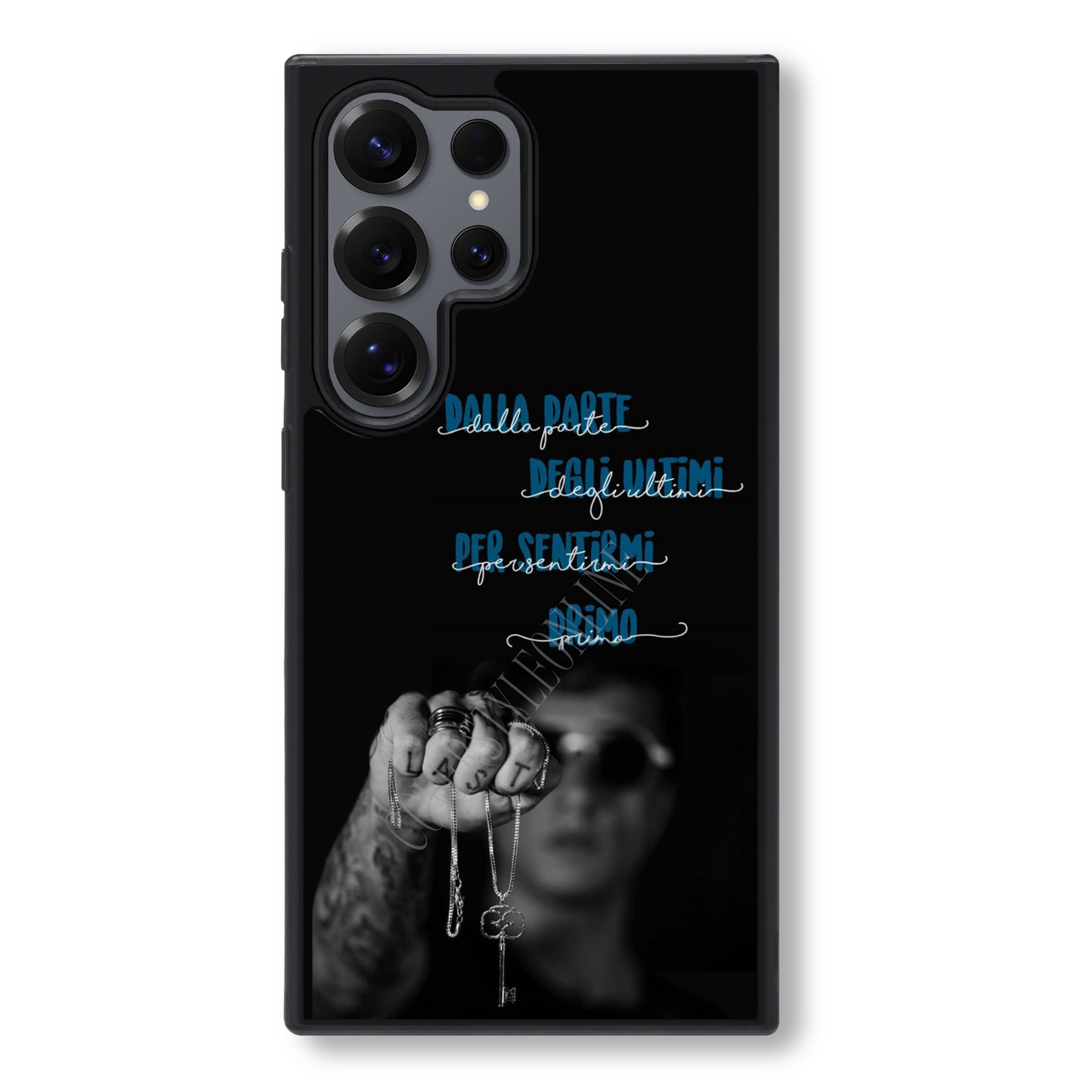 Cover Samsung Ultimo "Dalla parte degli ultimi per sentirsi primo"